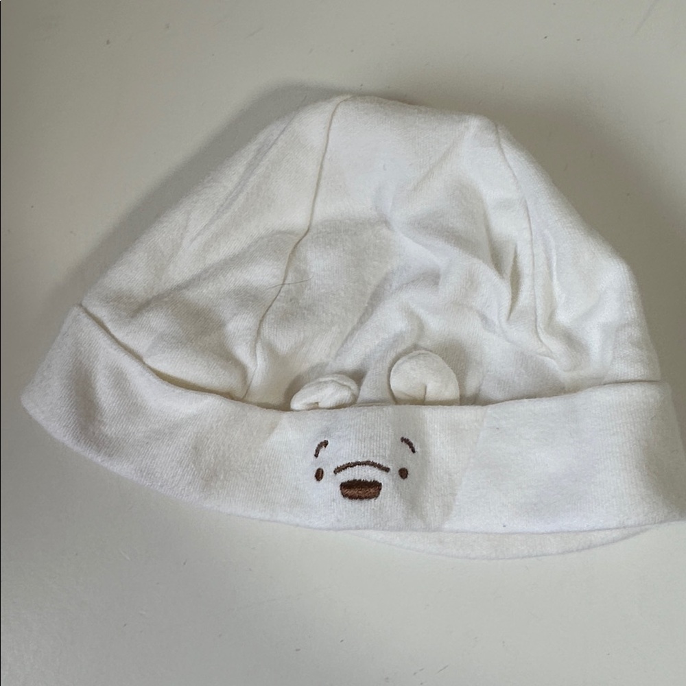 Disney classic Winnie the Pooh white baby hat with ears